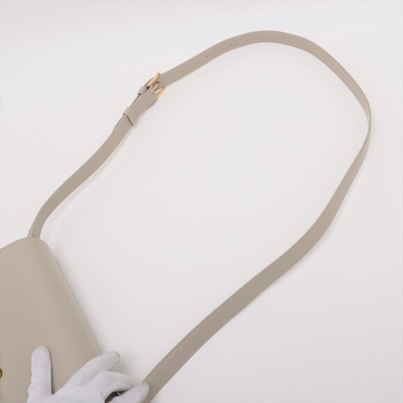 Celine Beige Shoulder Bag with Gold Detail - Picture 5 of 12